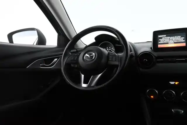 Valkoinen Maastoauto, Mazda CX-3 – BTS-946