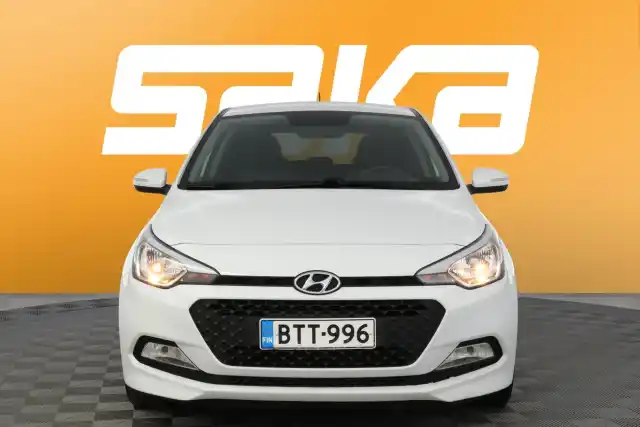 Valkoinen Viistoperä, Hyundai I20 – BTT-996