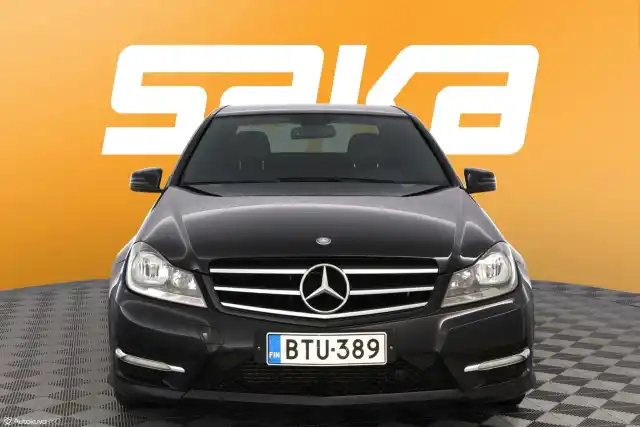 Musta Sedan, Mercedes-Benz C – BTU-389