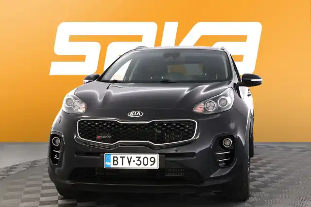 Musta Maastoauto, Kia Sportage – BTV-309