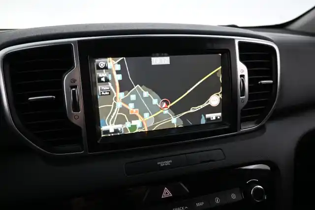 Musta Maastoauto, Kia Sportage – BTV-309