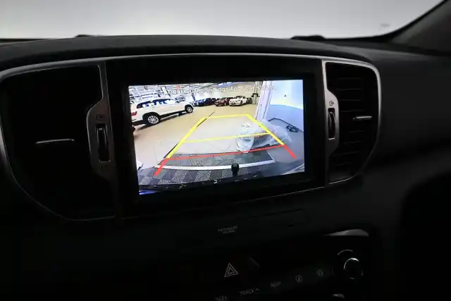 Musta Maastoauto, Kia Sportage – BTV-309
