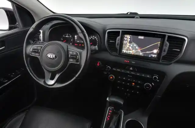 Musta Maastoauto, Kia Sportage – BTV-309