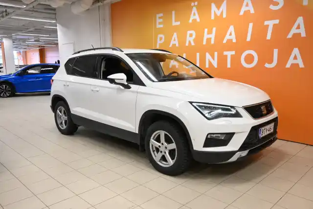 Valkoinen Maastoauto, Seat Ateca – BTV-461