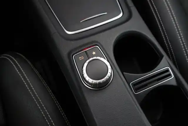 Musta Viistoperä, Mercedes-Benz A – BTV-883
