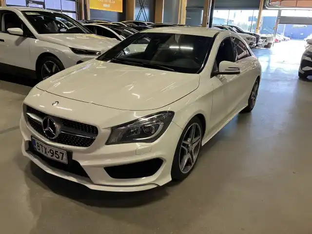 Valkoinen Coupe, Mercedes-Benz CLA – BTX-957