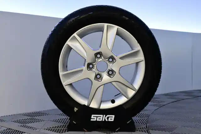 Harmaa Viistoperä, Audi A3 – BTY-872
