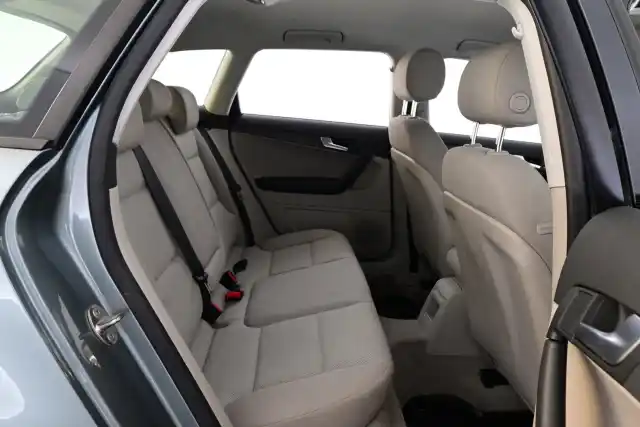 Harmaa Viistoperä, Audi A3 – BTY-872