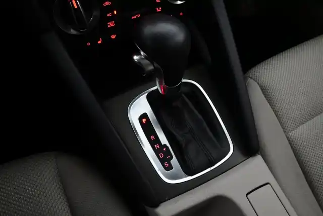Harmaa Viistoperä, Audi A3 – BTY-872