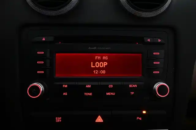 Harmaa Viistoperä, Audi A3 – BTY-872