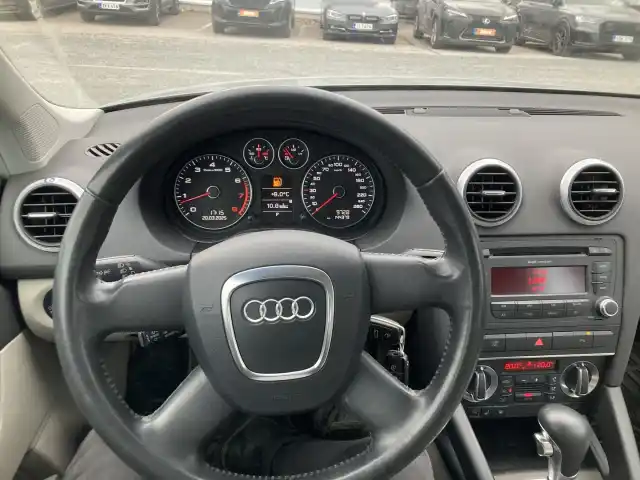 Harmaa Monikäyttö, Audi A3 – BTY-872