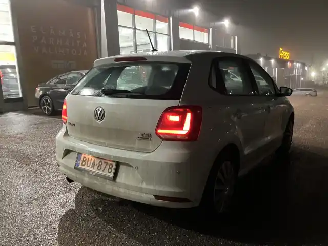 Valkoinen Viistoperä, Volkswagen Polo – BUA-878