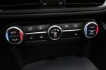 Valkoinen Sedan, Alfa Romeo Giulia – BUE-640, kuva 27