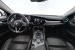 Valkoinen Sedan, Alfa Romeo Giulia – BUE-640, kuva 9