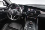 Valkoinen Sedan, Alfa Romeo Giulia – BUE-640, kuva 10