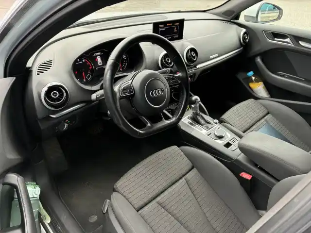 Harmaa Viistoperä, Audi A3 – BUK-174