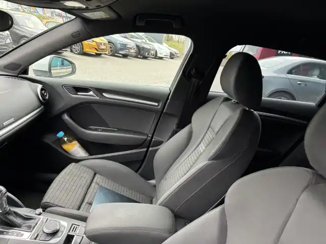 Harmaa Viistoperä, Audi A3 – BUK-174