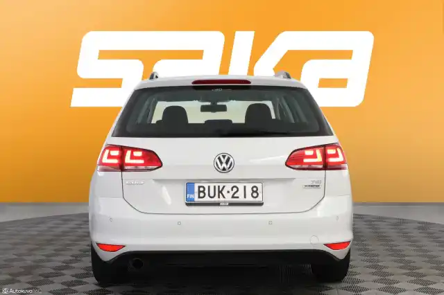 Valkoinen Farmari, Volkswagen Golf – BUK-218