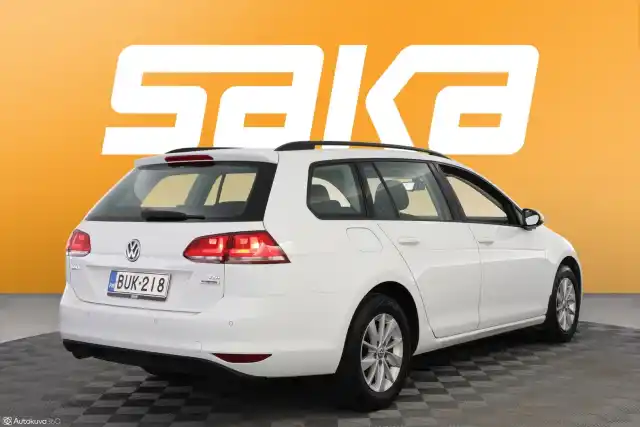 Valkoinen Farmari, Volkswagen Golf – BUK-218