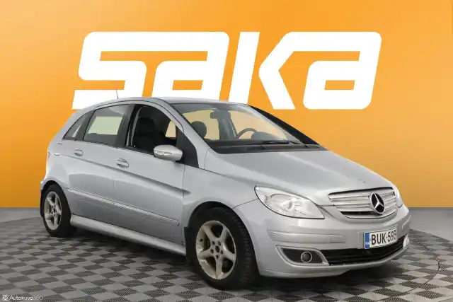 Harmaa Farmari, Mercedes-Benz B – BUK-593