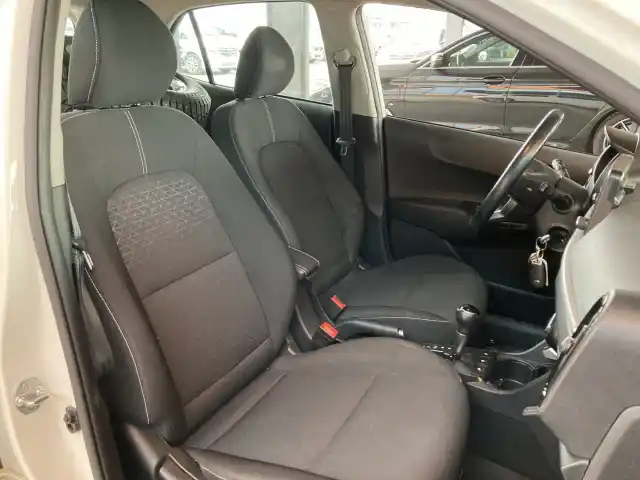 Valkoinen Viistoperä, Kia Picanto – BUP-180