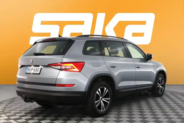 Harmaa Maastoauto, Skoda Kodiaq – BUP-680