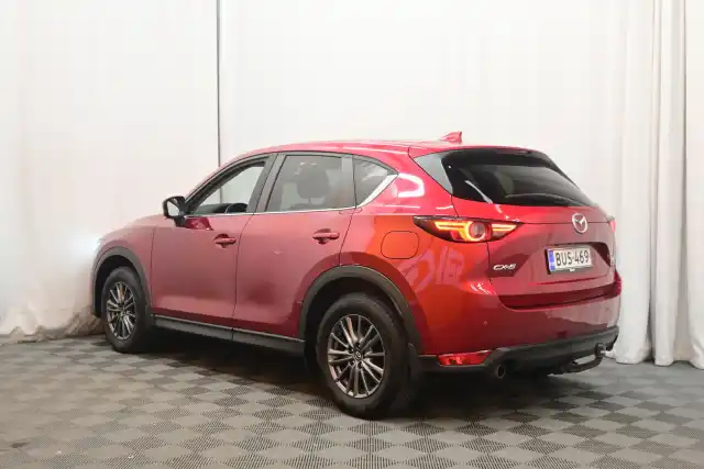 Punainen Maastoauto, Mazda CX-5 – BUS-469