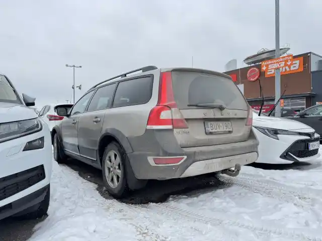 Harmaa Farmari, Volvo XC70 – BUV-190