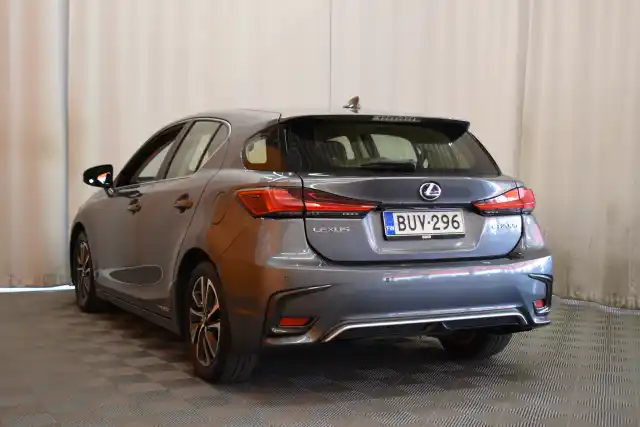 Harmaa Viistoperä, Lexus CT – BUV-296