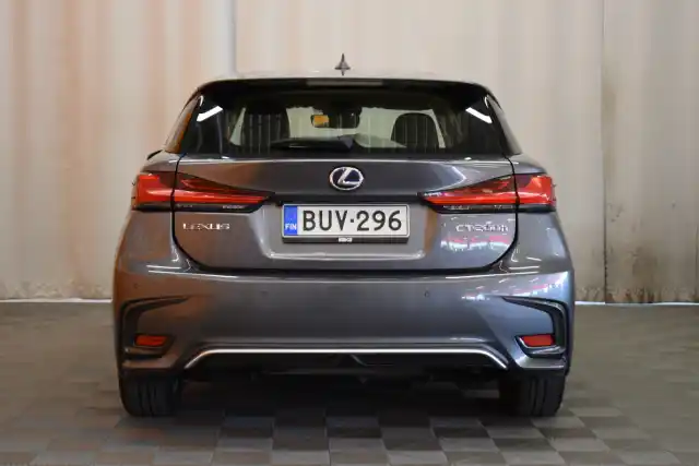 Harmaa Viistoperä, Lexus CT – BUV-296