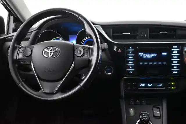 Musta Farmari, Toyota Auris – BUV-893