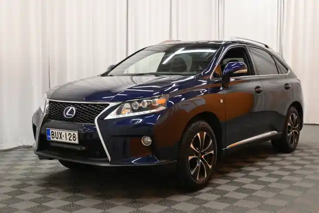 Sininen Maastoauto, Lexus RX – BUX-128