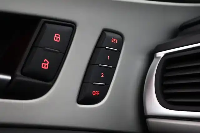 Musta Sedan, Audi A6 – BUX-208