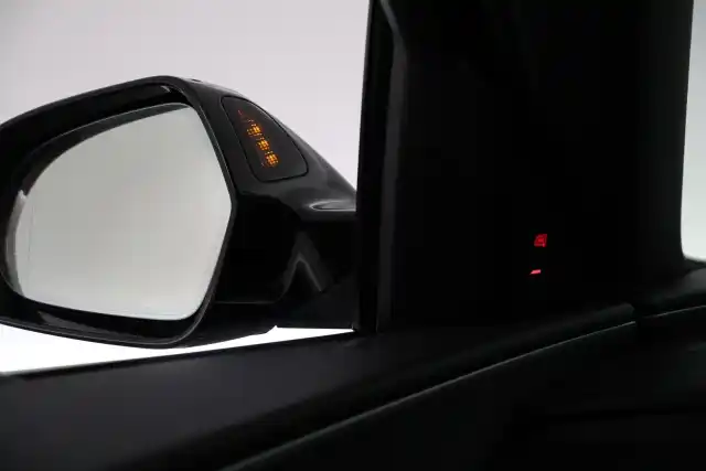 Musta Sedan, Audi A6 – BUX-208
