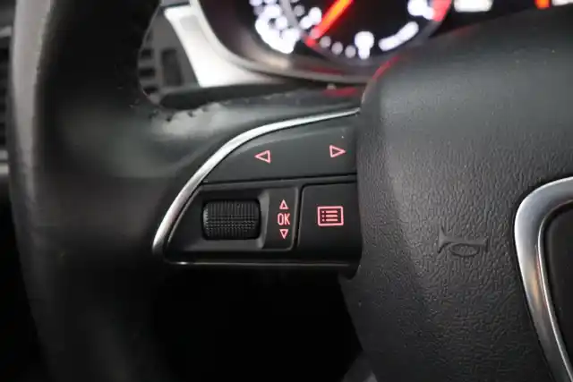 Musta Sedan, Audi A6 – BUX-208