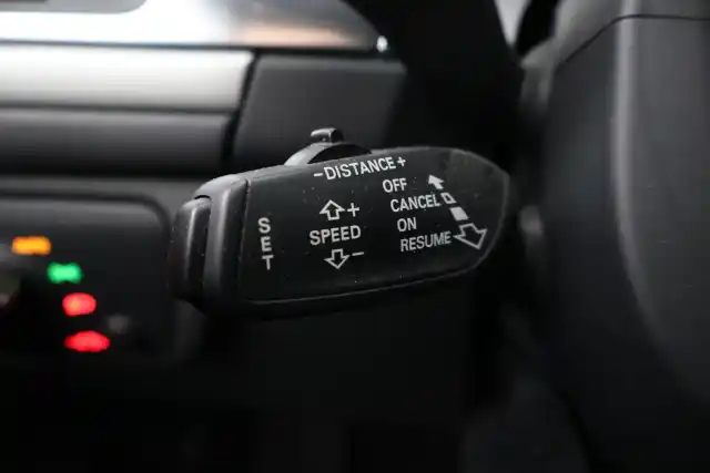 Musta Sedan, Audi A6 – BUX-208