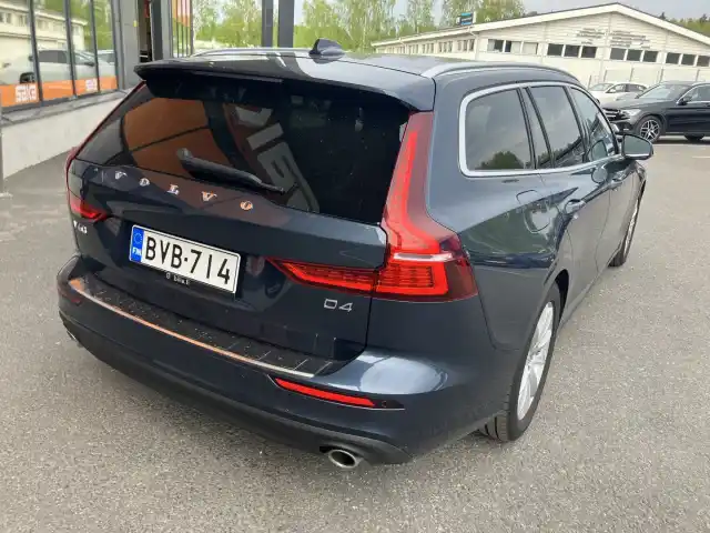 Sininen Farmari, Volvo V60 – BVB-714