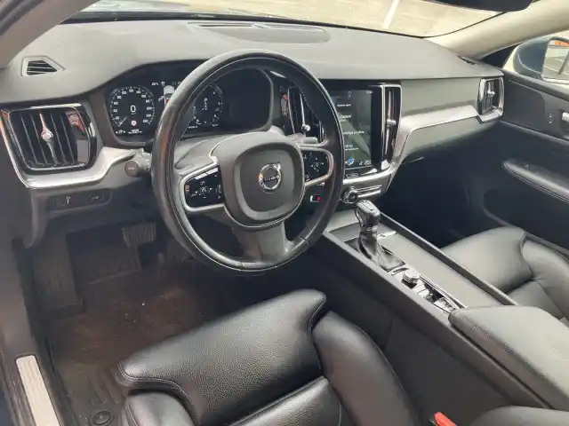 Sininen Farmari, Volvo V60 – BVB-714
