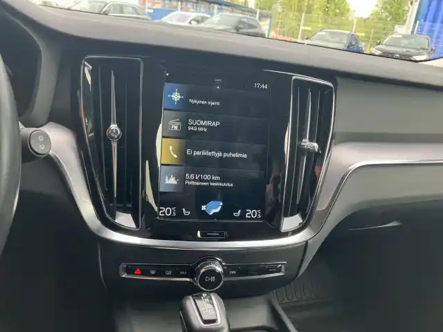 Sininen Farmari, Volvo V60 – BVB-714