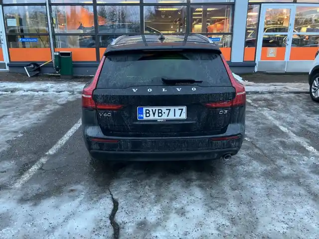 Musta Farmari, Volvo V60 – BVB-717