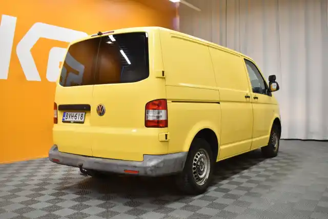 Keltainen Pakettiauto, Volkswagen Transporter – BVH-618