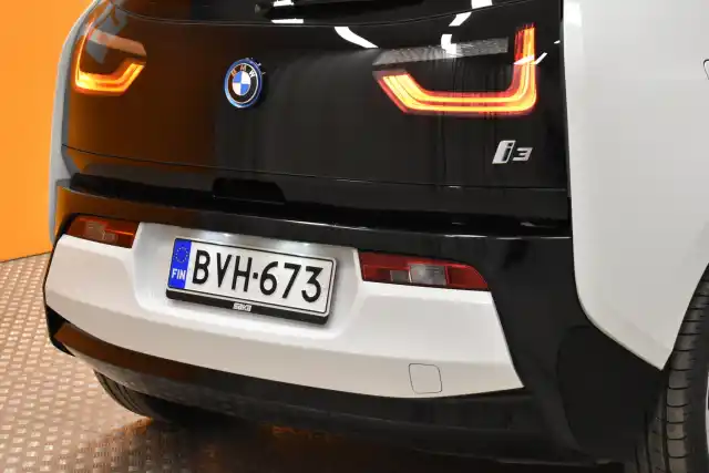 Valkoinen Viistoperä, BMW i3 – BVH-673