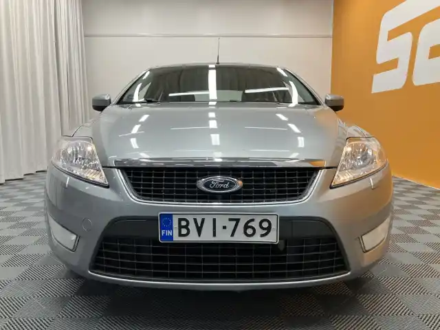 Harmaa Viistoperä, Ford Mondeo – BVI-769