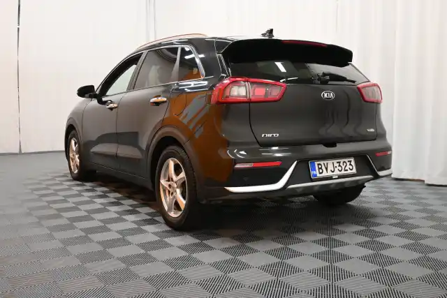 Ruskea Maastoauto, Kia Niro – BVJ-323