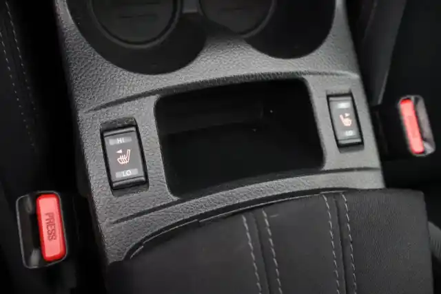 Sininen Maastoauto, Nissan Qashqai – BVK-987