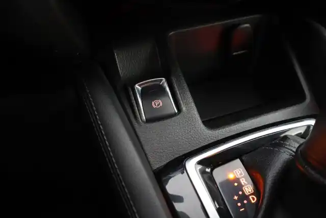 Sininen Maastoauto, Nissan Qashqai – BVK-987
