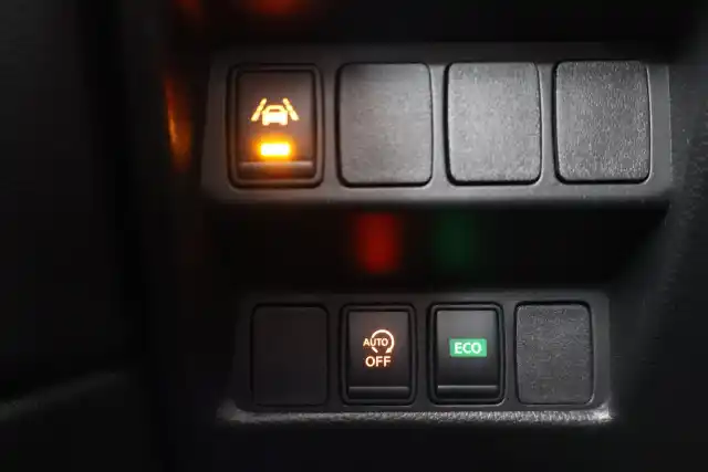 Sininen Maastoauto, Nissan Qashqai – BVK-987
