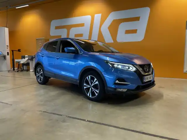 Sininen Maastoauto, Nissan Qashqai – BVK-987