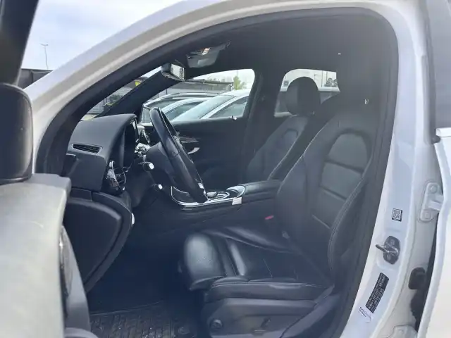 Valkoinen Maastoauto, Mercedes-Benz GLC – BVL-211