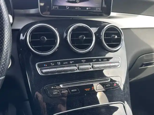 Valkoinen Maastoauto, Mercedes-Benz GLC – BVL-211